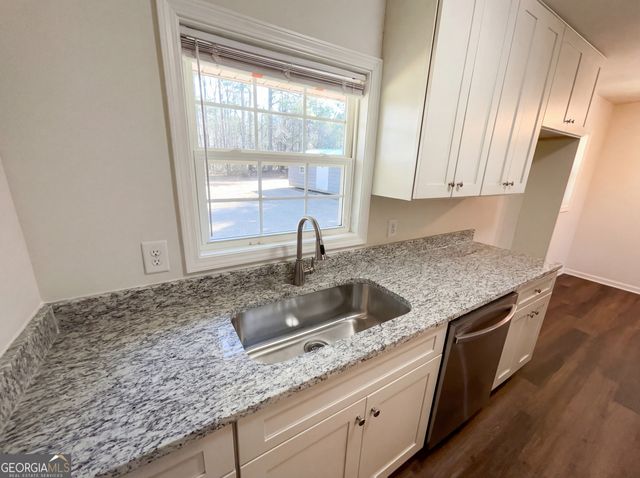 161 Grove Road, Locust Grove, GA 30248