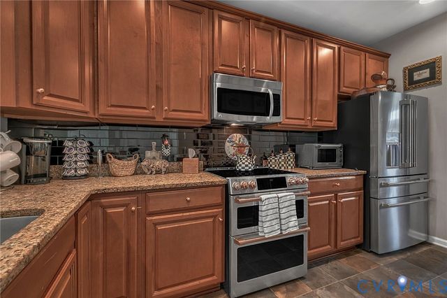 10509 Tea Olive Cir, Providence Forge, VA 23140