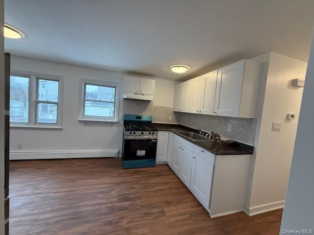 161 Glen Cove Avenue 2nd Fl, Glen Cove, NY 11542