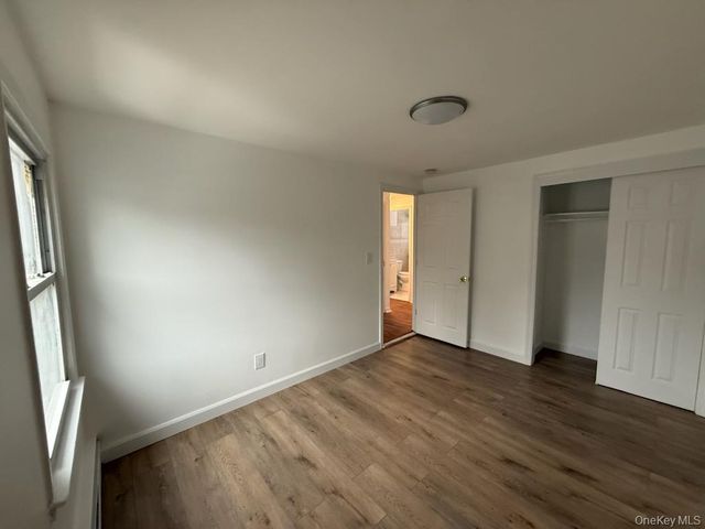 161 Glen Cove Avenue 2nd Fl, Glen Cove, NY 11542