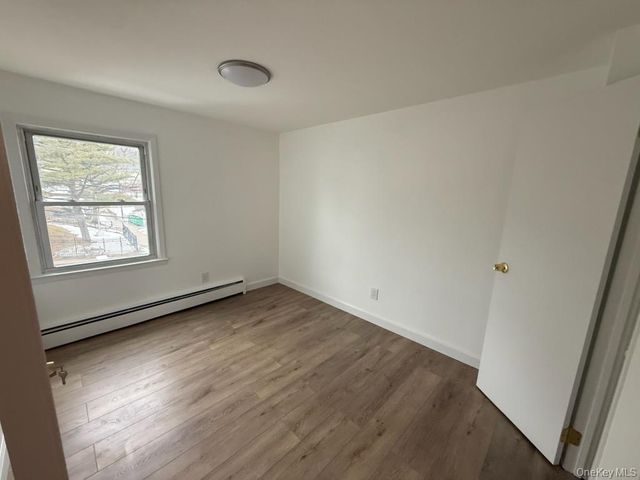 161 Glen Cove Avenue 2nd Fl, Glen Cove, NY 11542