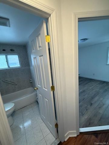 161 Glen Cove Avenue 2nd Fl, Glen Cove, NY 11542