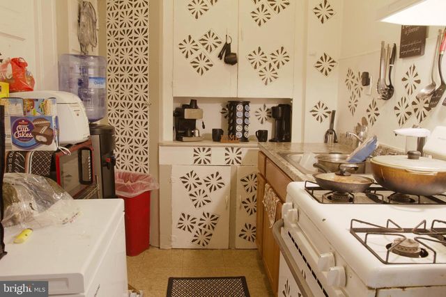 708 E MONTROSE ST, Vineland, NJ 08360