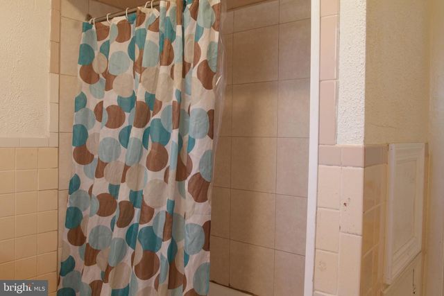 708 E MONTROSE ST, Vineland, NJ 08360