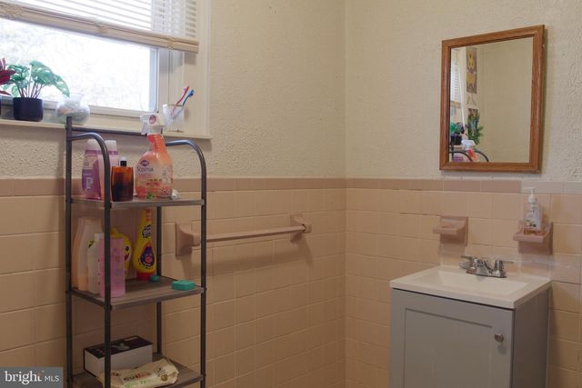 708 E MONTROSE ST, Vineland, NJ 08360