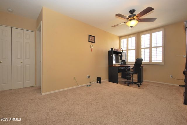 1227 E Glenhaven Drive, Phoenix, AZ 85048