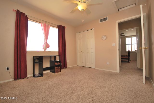 1227 E Glenhaven Drive, Phoenix, AZ 85048