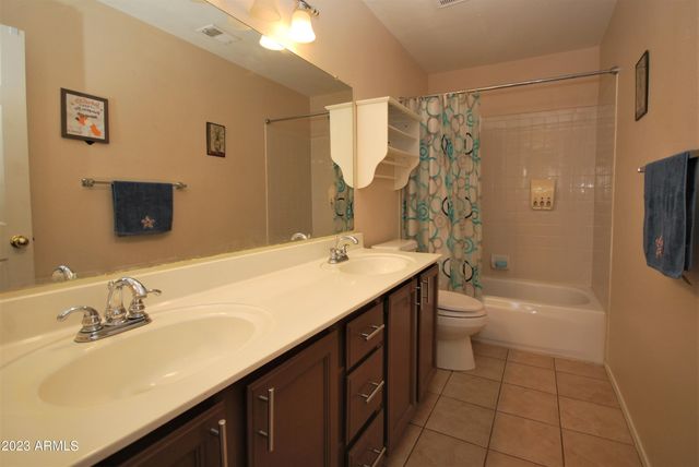 1227 E Glenhaven Drive, Phoenix, AZ 85048