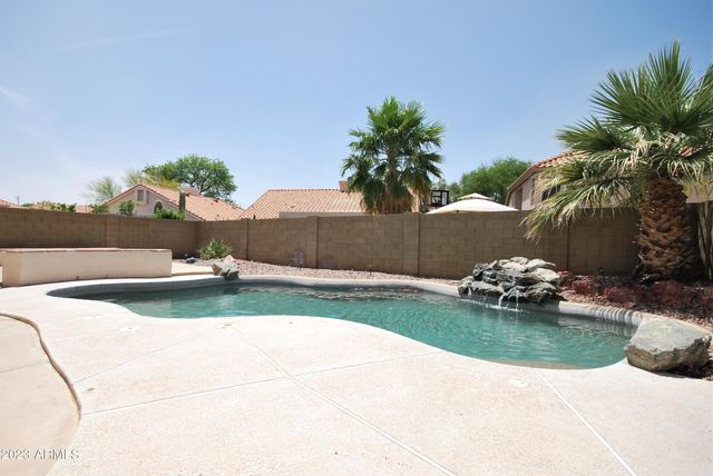 1227 E Glenhaven Drive, Phoenix, AZ 85048