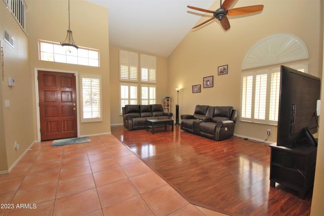 1227 E Glenhaven Drive, Phoenix, AZ 85048