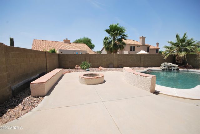 1227 E Glenhaven Drive, Phoenix, AZ 85048