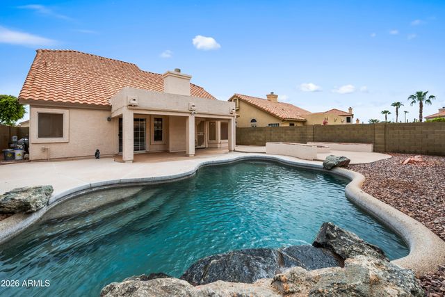 1227 E GLENHAVEN Drive, Phoenix, AZ 85048