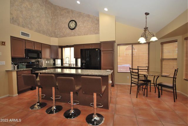 1227 E Glenhaven Drive, Phoenix, AZ 85048
