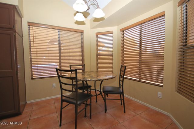 1227 E Glenhaven Drive, Phoenix, AZ 85048