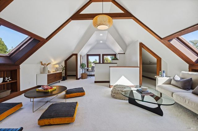 1375 Gossage Ave, Petaluma, CA 94952