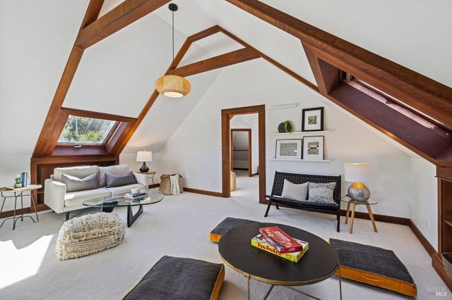 1375 Gossage Ave, Petaluma, CA 94952