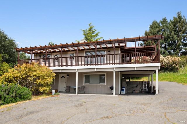 1375 Gossage Ave, Petaluma, CA 94952