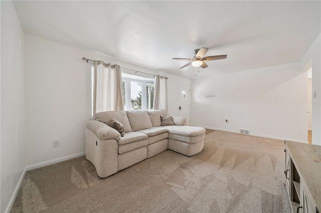 62 Russellton Dorseyville Rd, West Deer, PA 15024