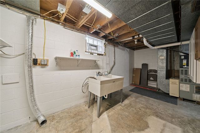 62 Russellton Dorseyville Rd, West Deer, PA 15024