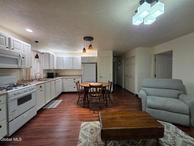 122 Rabbit, Cobleskill, NY 12043