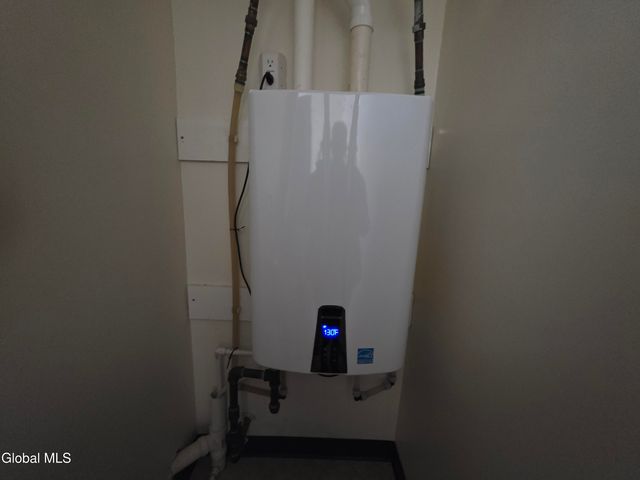 122 Rabbit, Cobleskill, NY 12043