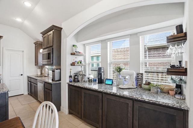 10004 White Pine Drive, Fort Worth, TX 76131