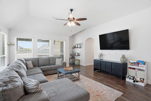 10004 White Pine Drive, Fort Worth, TX 76131