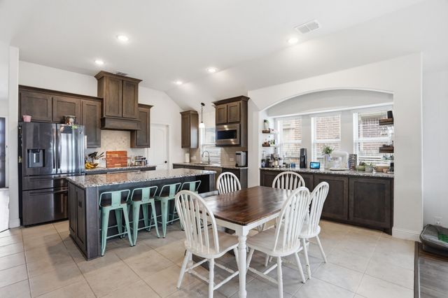 10004 White Pine Drive, Fort Worth, TX 76131