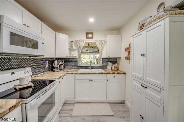 355 Donora BLVD, Fort Myers Beach, FL 33931
