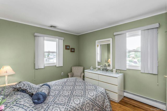 313 Illinois Avenue, Massapequa Park, NY 11762