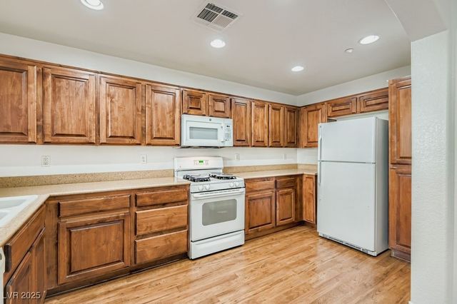 8925 Carter Montgomery Avenue, Las Vegas, NV 89149