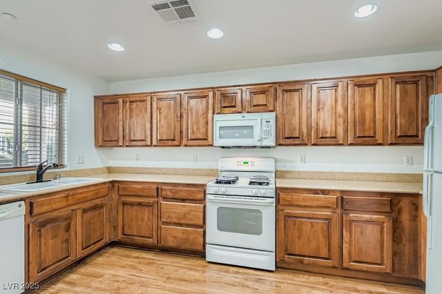 8925 Carter Montgomery Avenue, Las Vegas, NV 89149