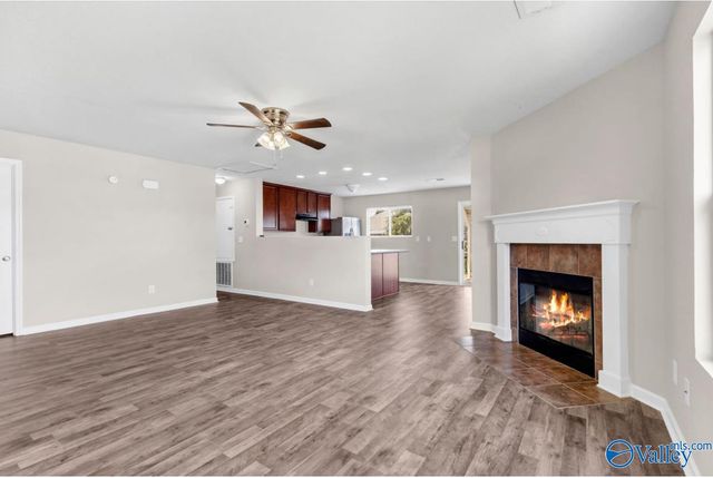 116 Firefly Lane, Owens Cross Roads, AL 35763