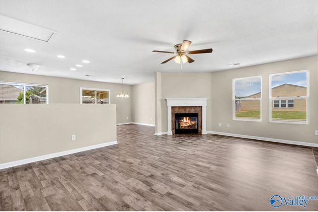 116 Firefly Lane, Owens Cross Roads, AL 35763