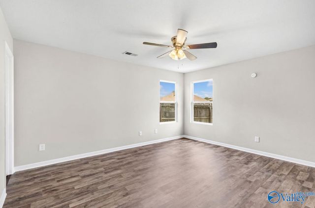 116 Firefly Lane, Owens Cross Roads, AL 35763