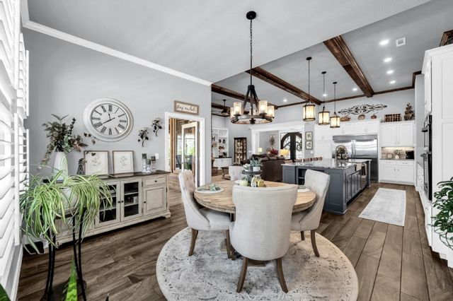 10016 Camelot Lane, Rogers, AR 72758