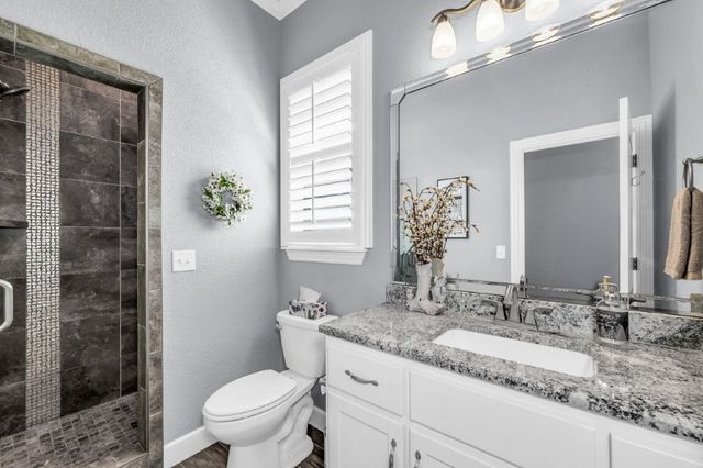 10016 Camelot Lane, Rogers, AR 72758
