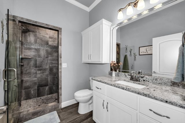 10016 Camelot Lane, Rogers, AR 72758