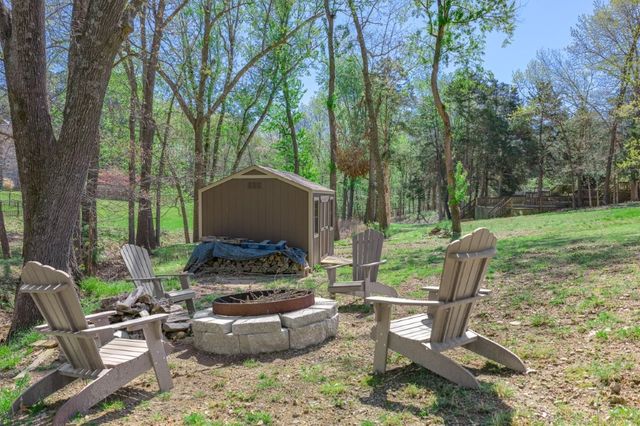 10016 Camelot Lane, Rogers, AR 72758