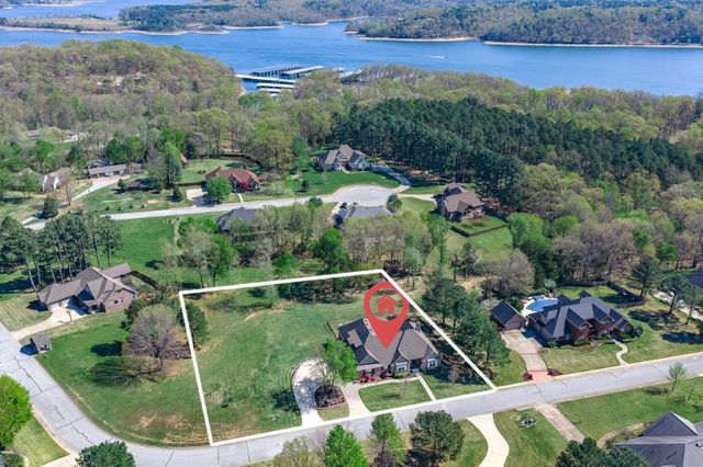 10016 Camelot Lane, Rogers, AR 72758
