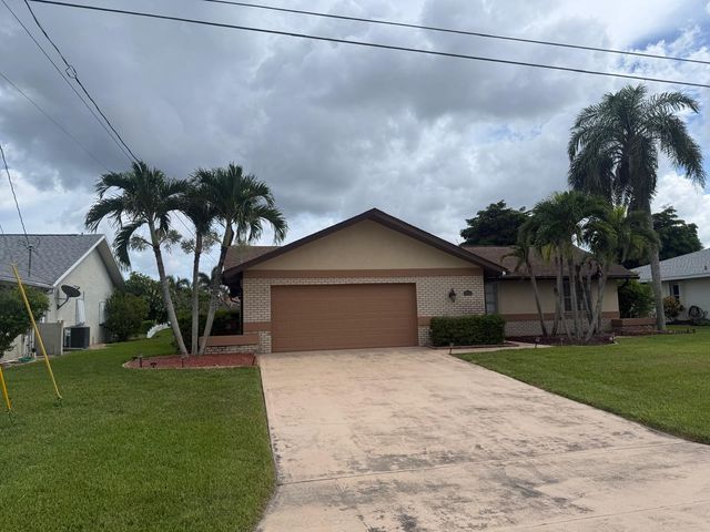 1824 SE 1ST Terrace, Cape Coral, FL 33990