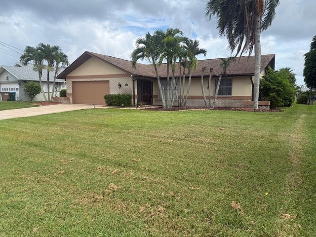 1824 SE 1ST Terrace, Cape Coral, FL 33990