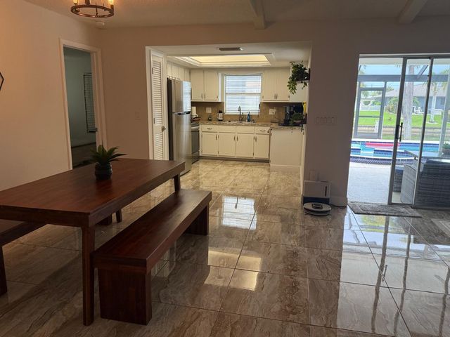 1824 SE 1ST Terrace, Cape Coral, FL 33990