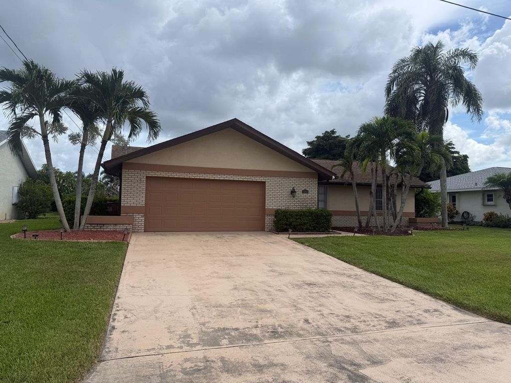 1824 SE 1ST Terrace, Cape Coral, FL 33990
