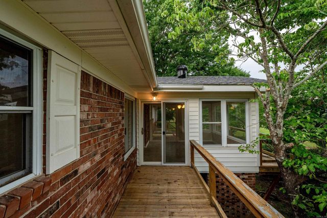 19 Ridgecrest Drive, Heber Springs, AR 72543