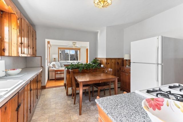 16-18 Pondview Rd, Arlington, MA 02474