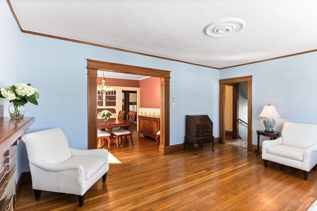 16-18 Pondview Rd, Arlington, MA 02474