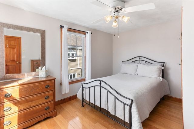 16-18 Pondview Rd, Arlington, MA 02474