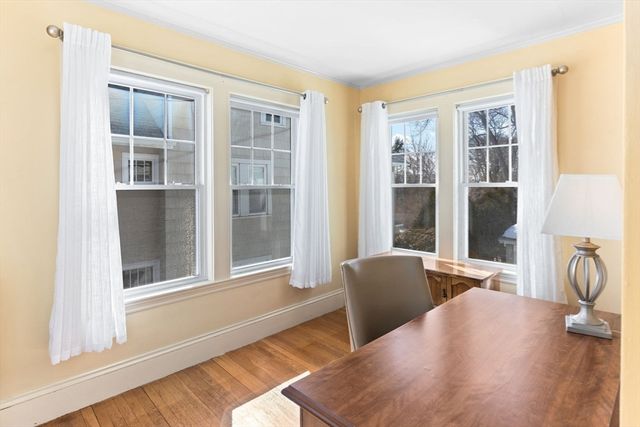 16-18 Pondview Rd, Arlington, MA 02474