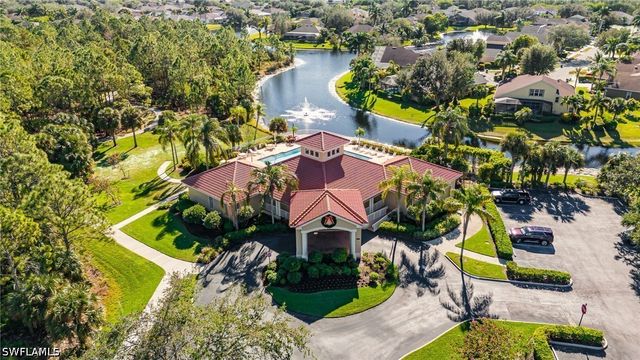 315 Burnt Pine DR, Naples, FL 34119